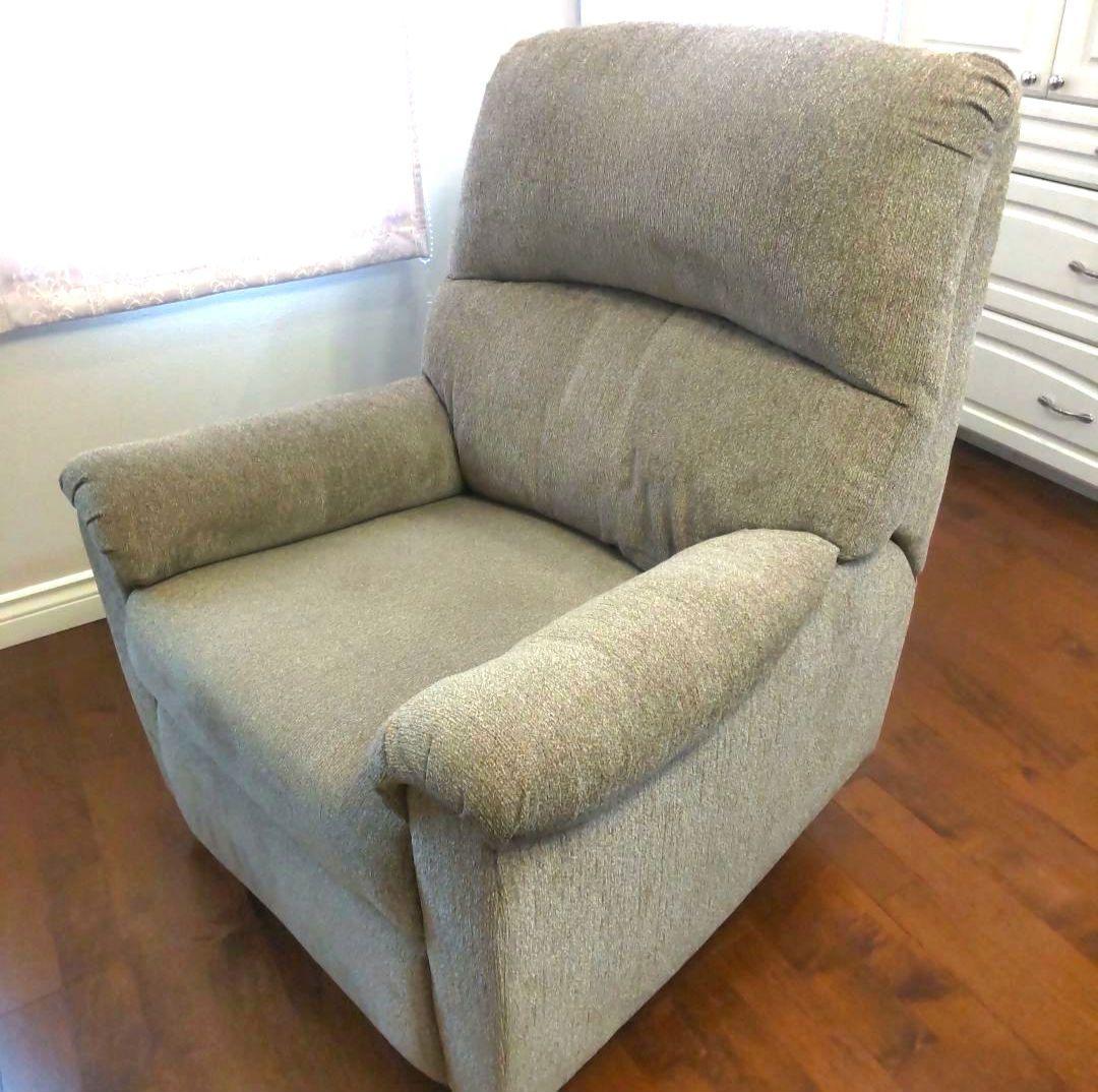 Ashley リクライニングソファ オットマン付き　1人掛け