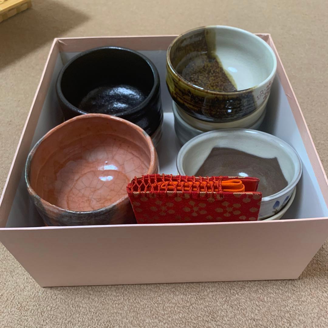 九谷焼などの日本の伝統的な茶碗9点セット
