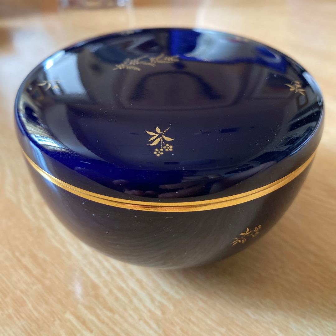 セーブル ボンボニエール