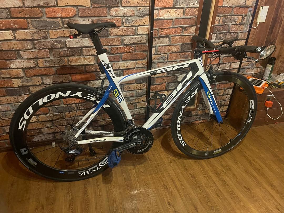 BH G4 カーボン レイノルズカーボンホイール アルテグラR8000グループ組