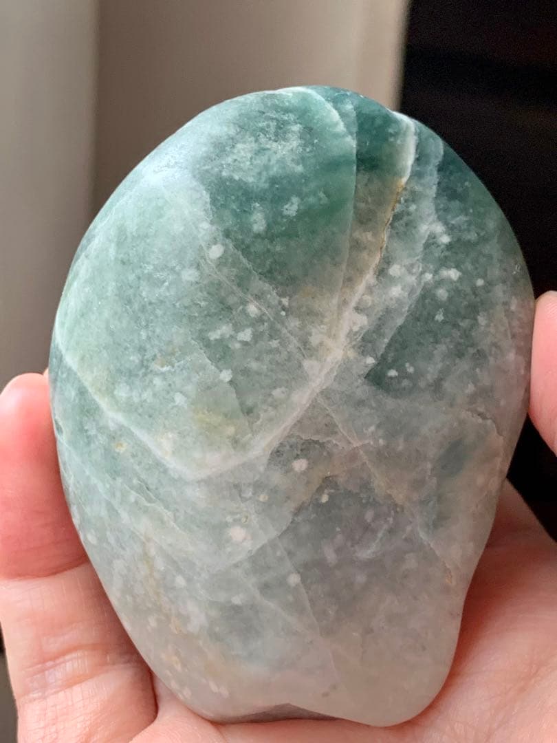 糸魚川ひすい極上の海石　翡翠　原石　翡翠　鉱物標本　コン沢　水石　根付　青翡翠