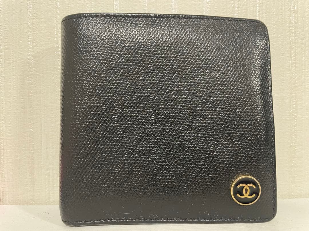 国内正規品　CHANEL シャネル　二つ折り財布　黒　キャビアスキン　ココマーク