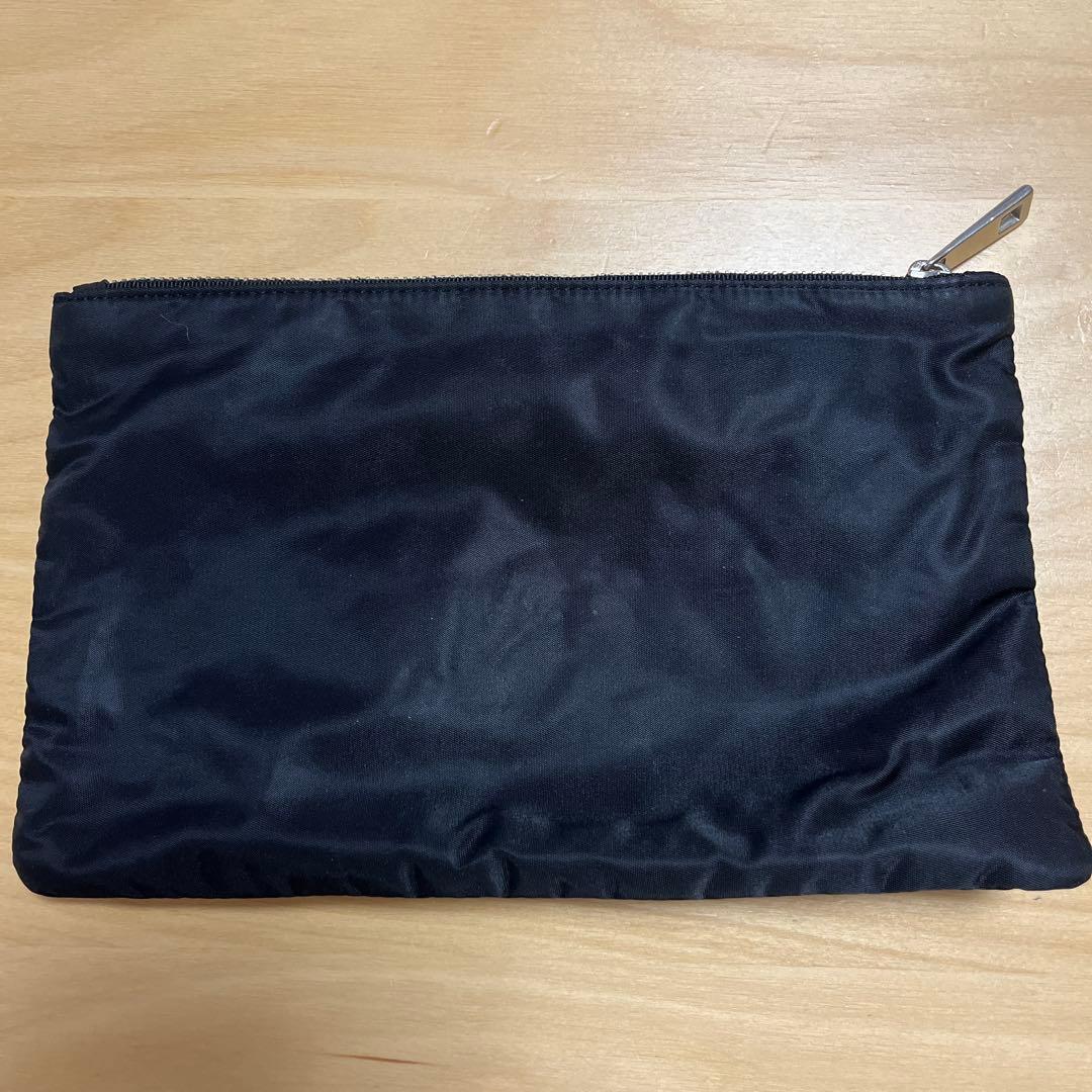 PRADA クマ刺繍 ナイロンポーチ