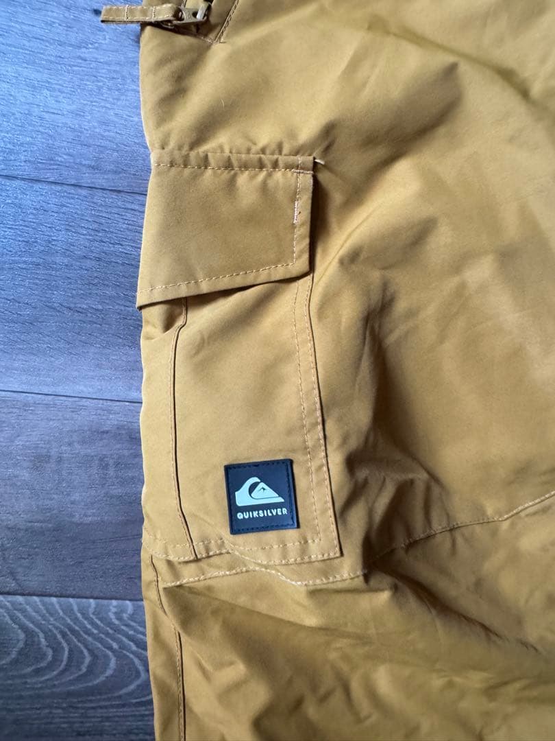 ま*様 Quiksilverゴアテックス　スノーボードウェアセ　M 上下セット