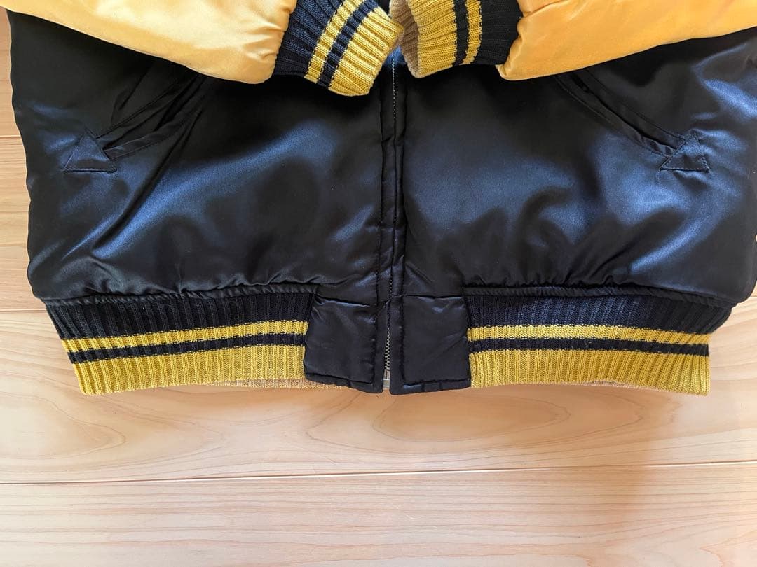 東洋エンタープライズ　シュガーケーン　日本地図刺繍 スカジャン 黒/金