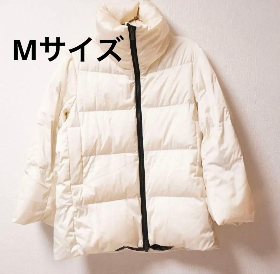 ユニクロ +j ホワイト ボンリュームダウン