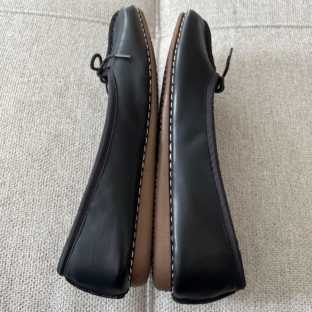 せつ出品【Clarks】