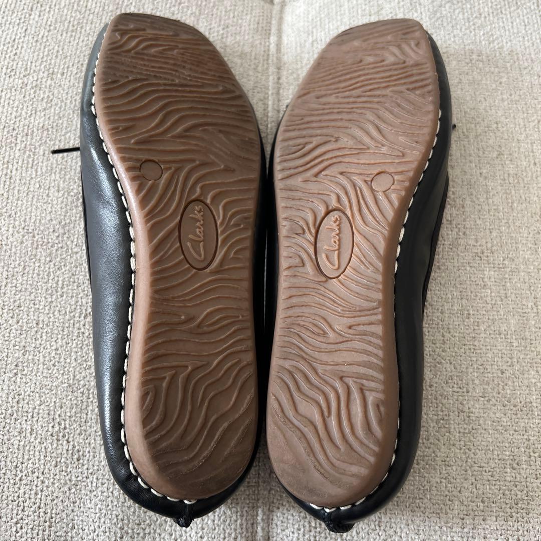 せつ出品【Clarks】