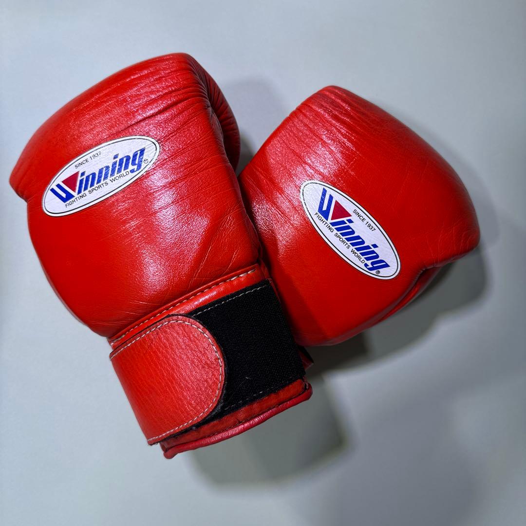 Winning ボクシンググローブ 8oz レッド