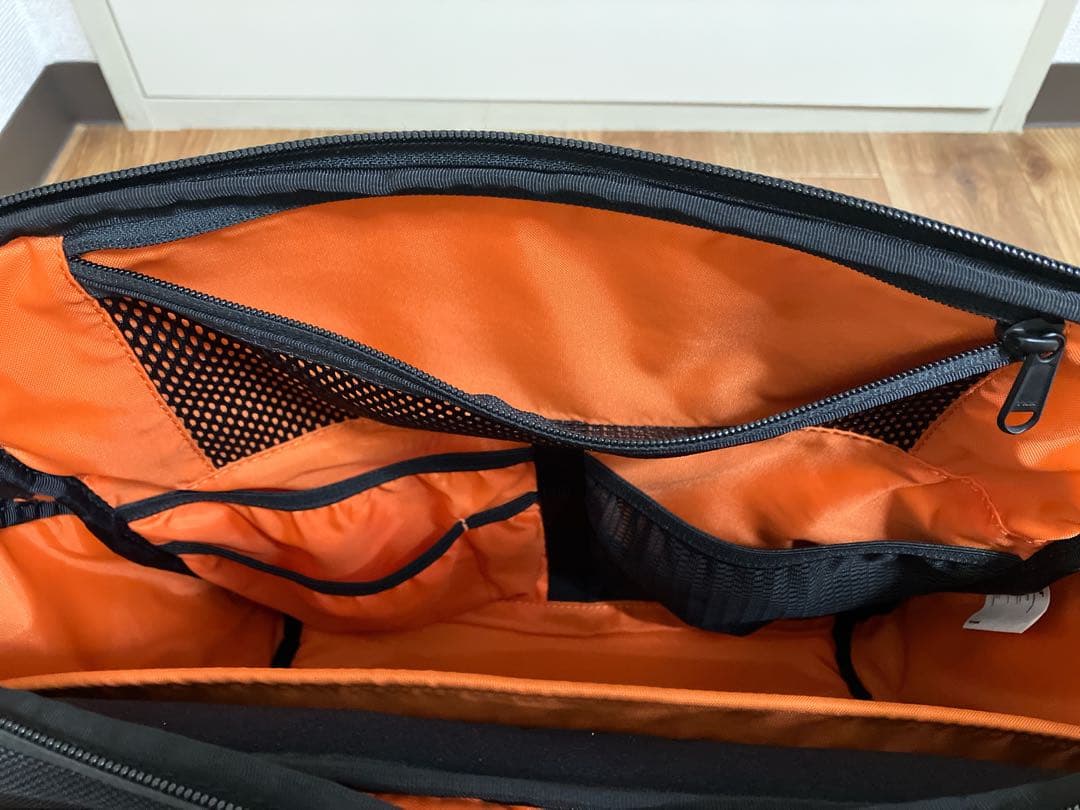 AER × OSHMAN'S シティメッセンジャー