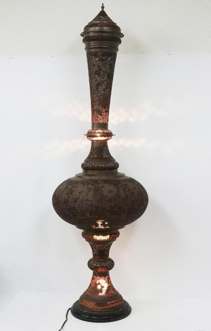 銅製 ハンドカットランプ 高さ約140cm 中東　 ペルシャ・イスラム・トルコ