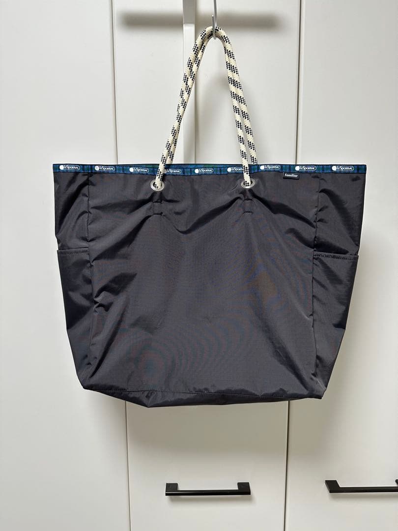 ファミリアLESPORTSAC コラボダークグレー トートバッグL