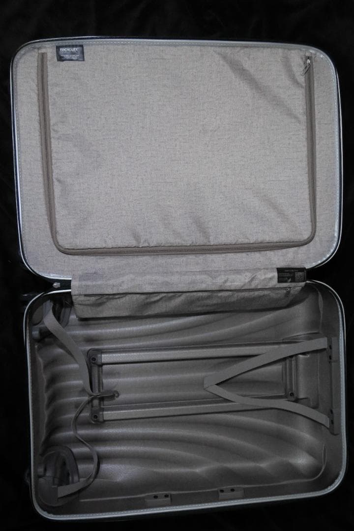 トッケイ　サムソナイト　シーライト スピナー75　オフホワイト容量94Ⅼ