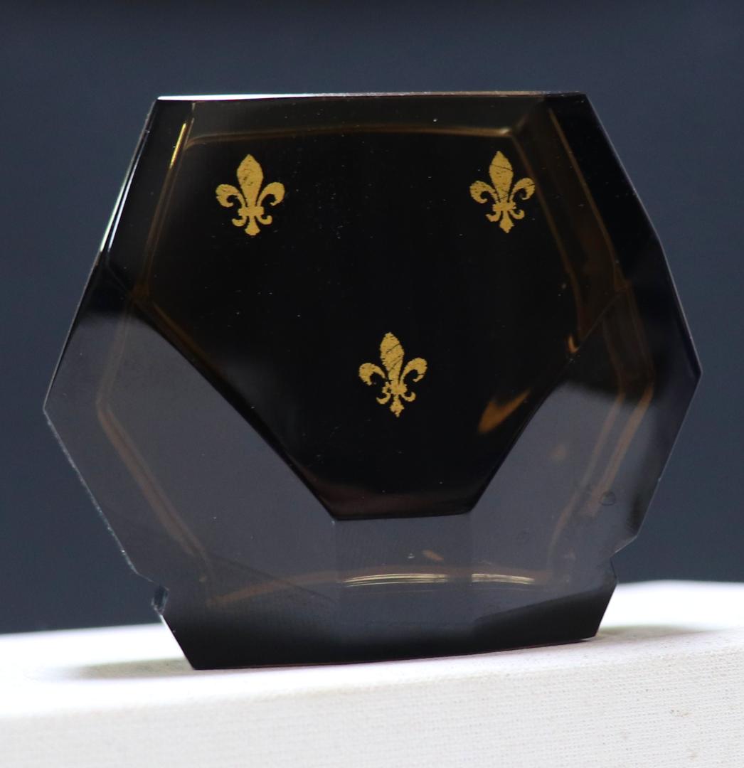 オールド・バカラ レアカラー ブラックブラウン 金彩百合文花瓶 黒茶オブジェ