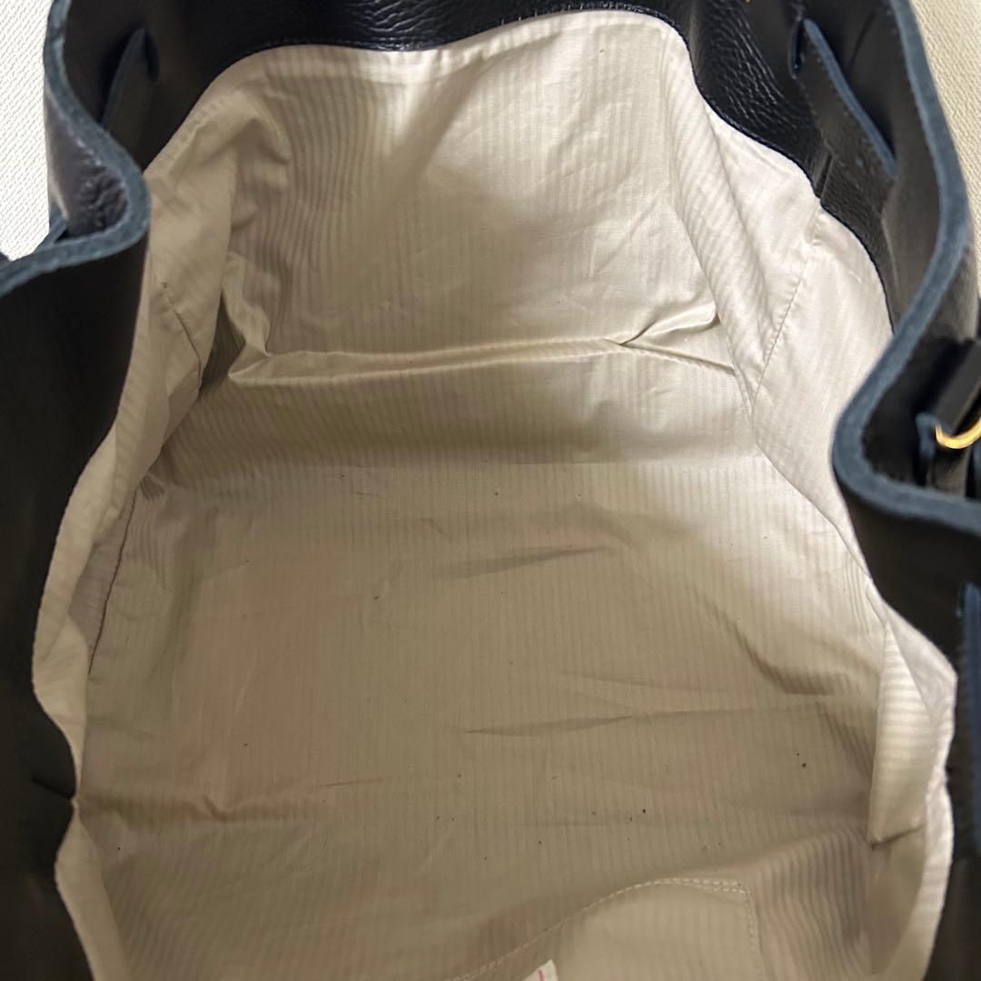 『美品』YOUNG&OLSENエンボスレザーベルテッドトートバッグ