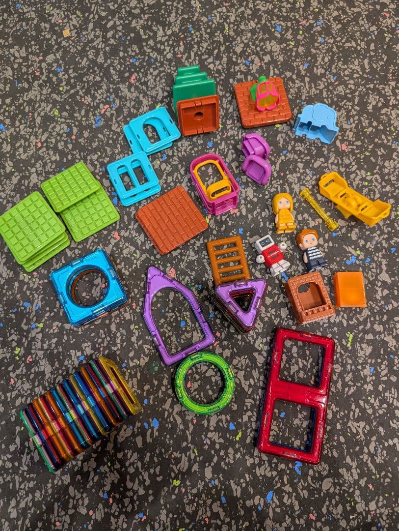 ぴまるぴマグフォーマー200ピース超