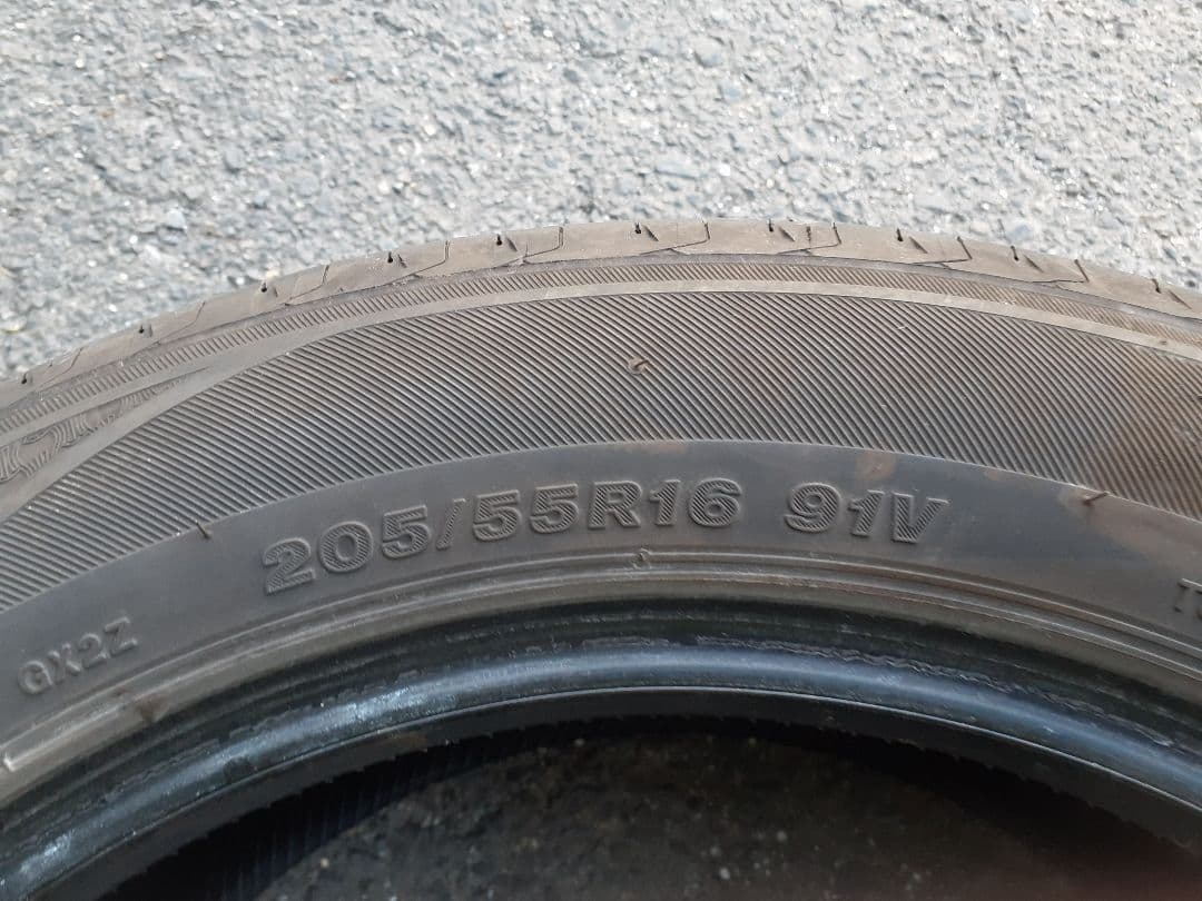 ２3年　ブリヂストン　レグノ　205/55R16インチタイヤ　2本
