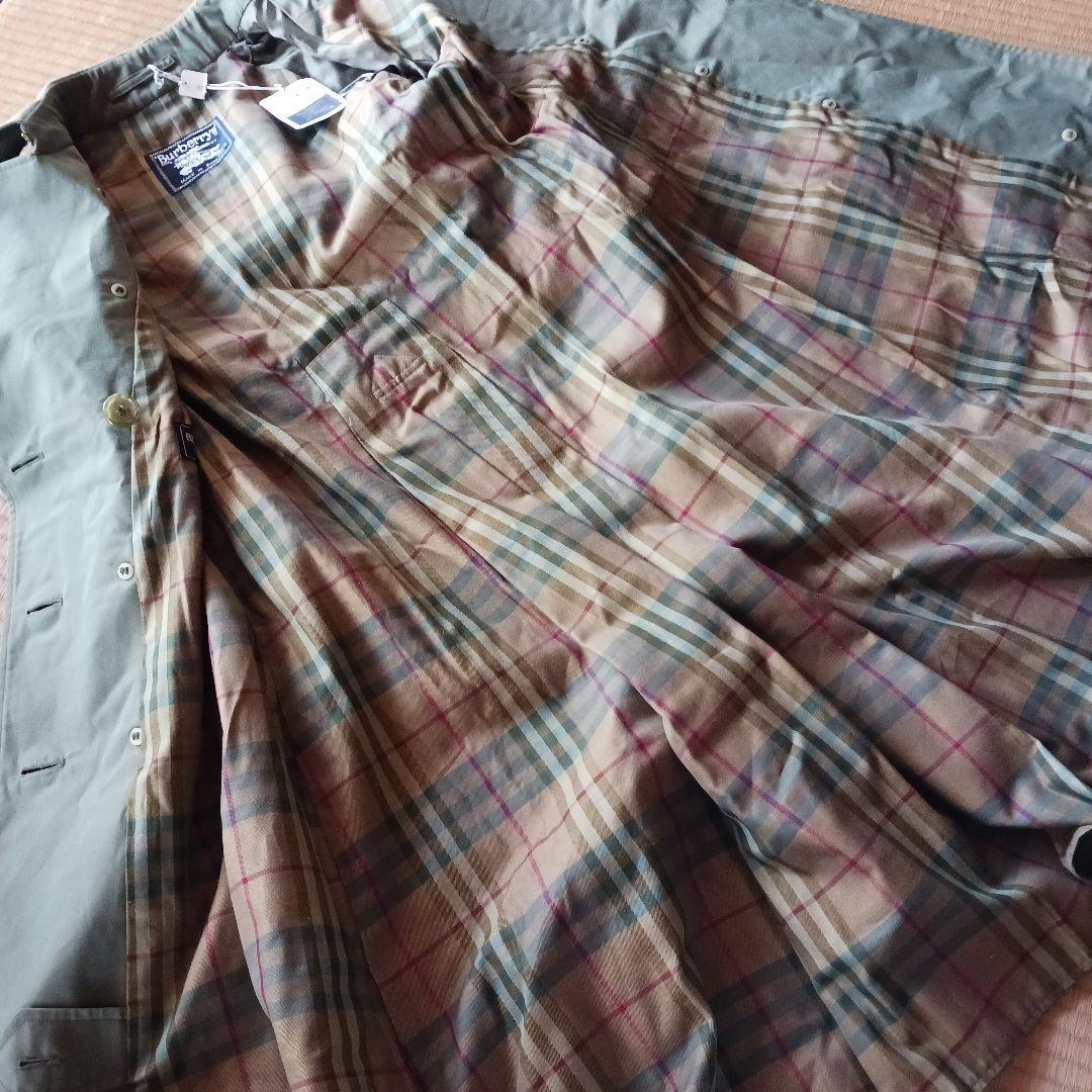 お値下げしました　新品未使用品　BURBERRYS トレンチコート カーキ