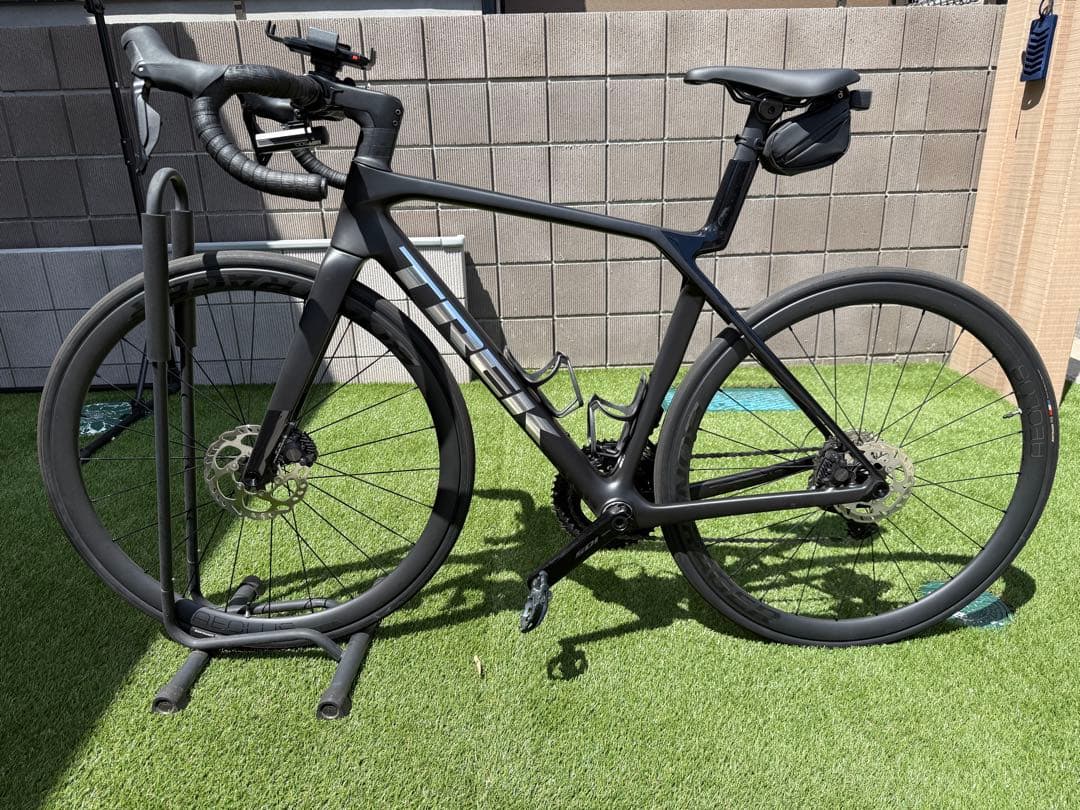 トレック マドン SL6 Gen8 Mサイズ　マットブラック