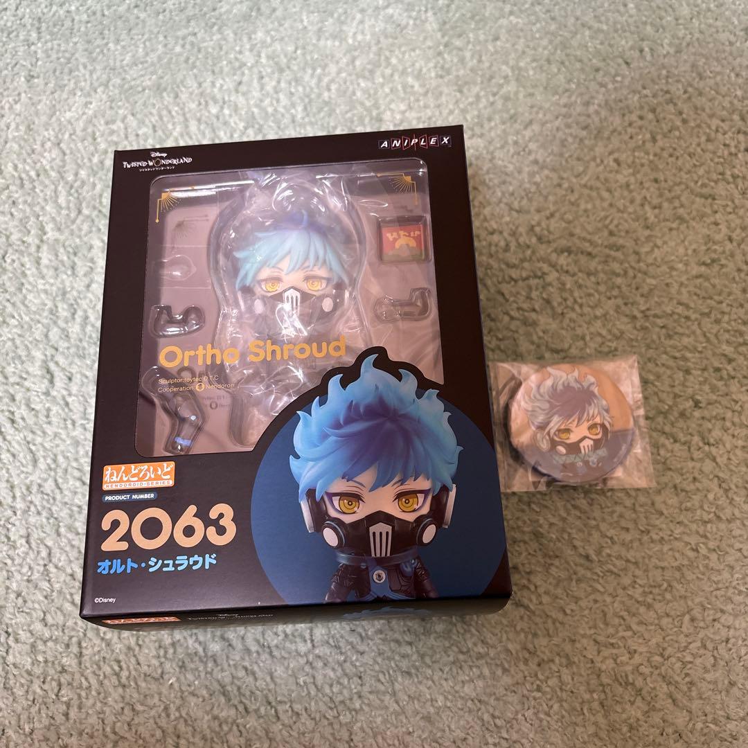 ツイステ　オルト　ねんどろいど　新品未開封　特典　缶バッジ付き