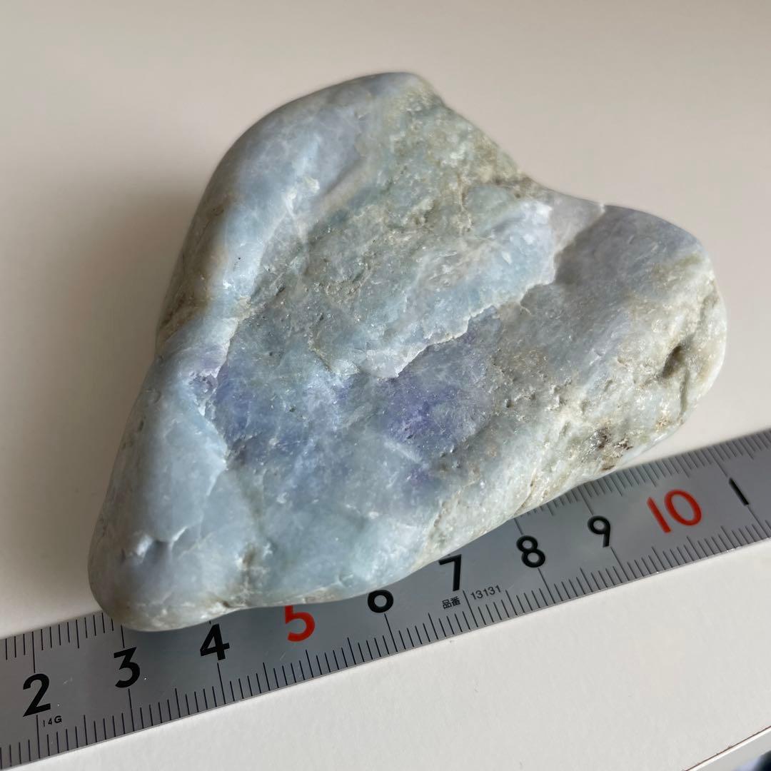 【国産鉱物】糸魚川ヒスイ　海石　ラベンダー入り