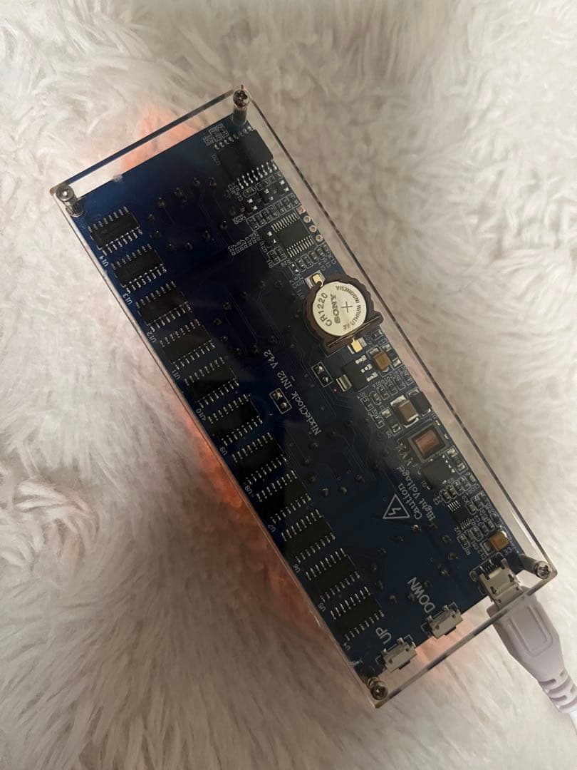 m*1様 本物のニキシー管時計！