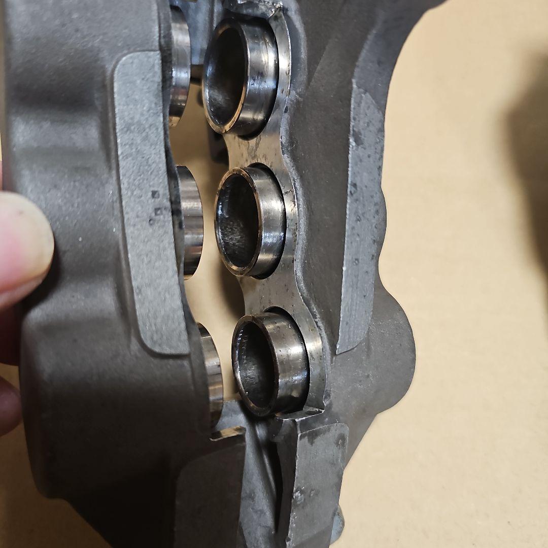 ZRX1100 TOKICO 6ポットブレーキキャリパー