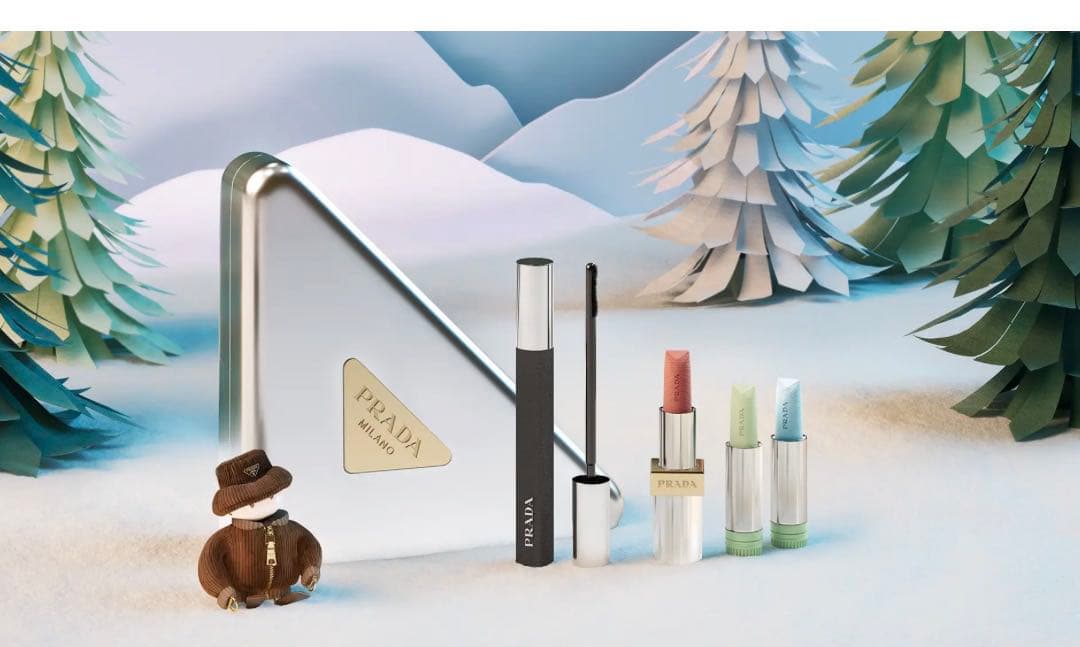 PRADAビューティークラッチ2025 トライアングルメタルケース 中身は無し