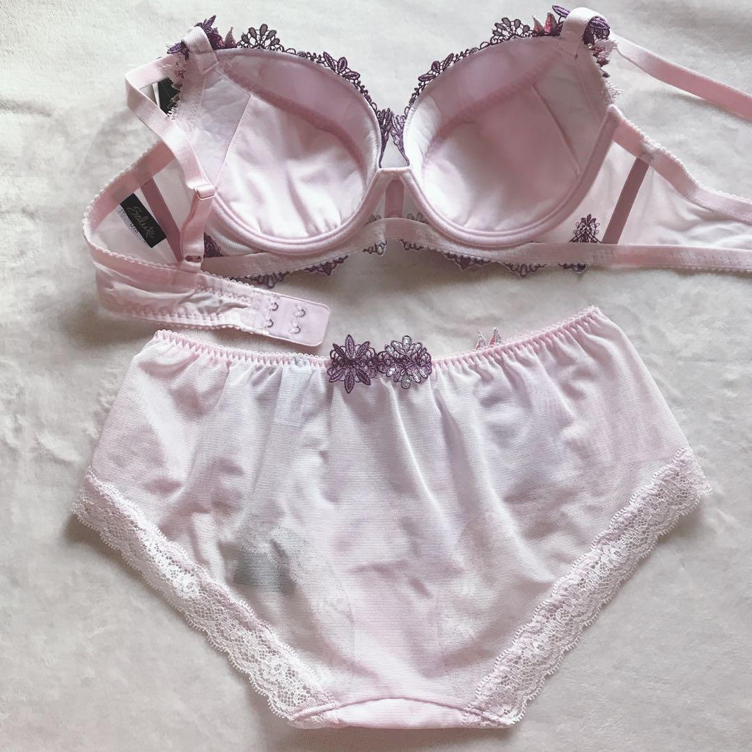 ワコール サルート 限定発売　ブラジャー　ショーツ　D75 L