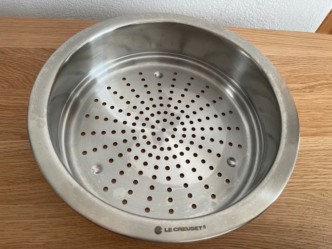 ルクルーゼ　LE CREUSET 22cm ココットロンド　ホワイト　スチーマー