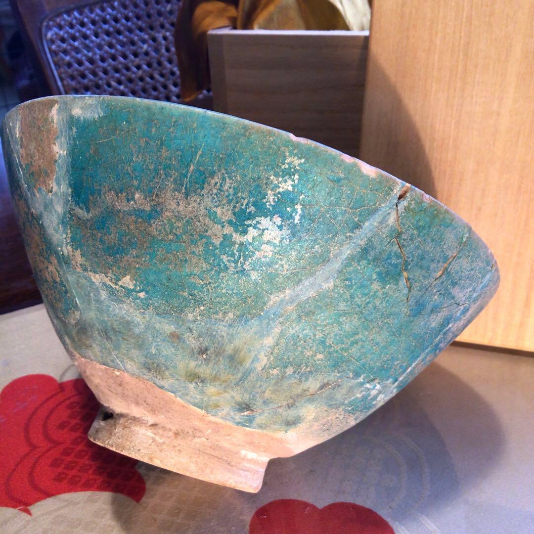 A767 ペルシャ古陶 古代波斯 青釉刻文黒線描　銀化鉢 発掘出土品（箱付）