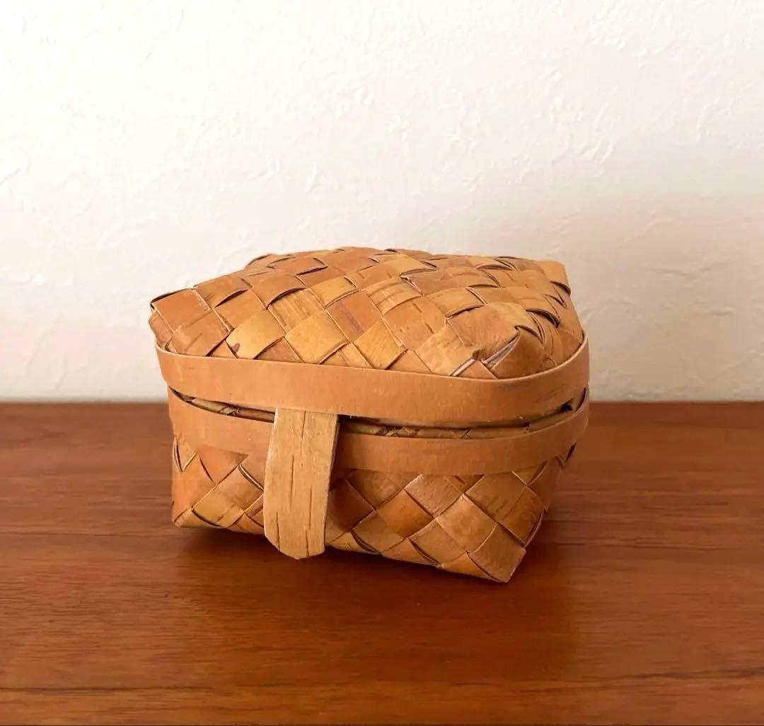 SPOONFULで購入した白樺カゴBIRCH BOX