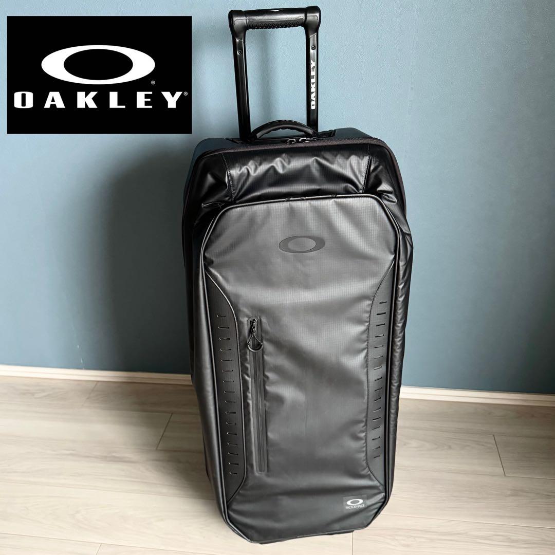 【OAKLEY 】大容量　オークリー　ブラック キャリーケース　美品