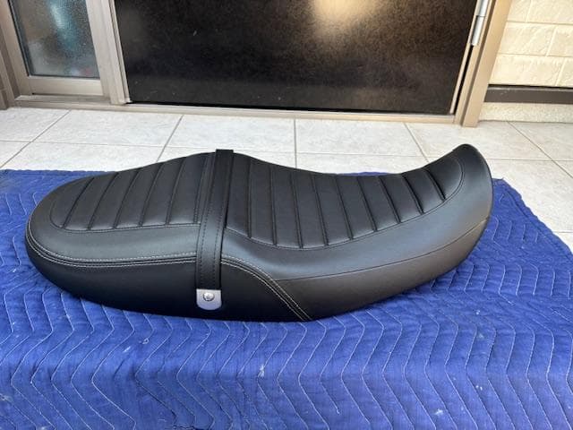 【とと】Z900RS SE　2025　純正シート　カワサキ