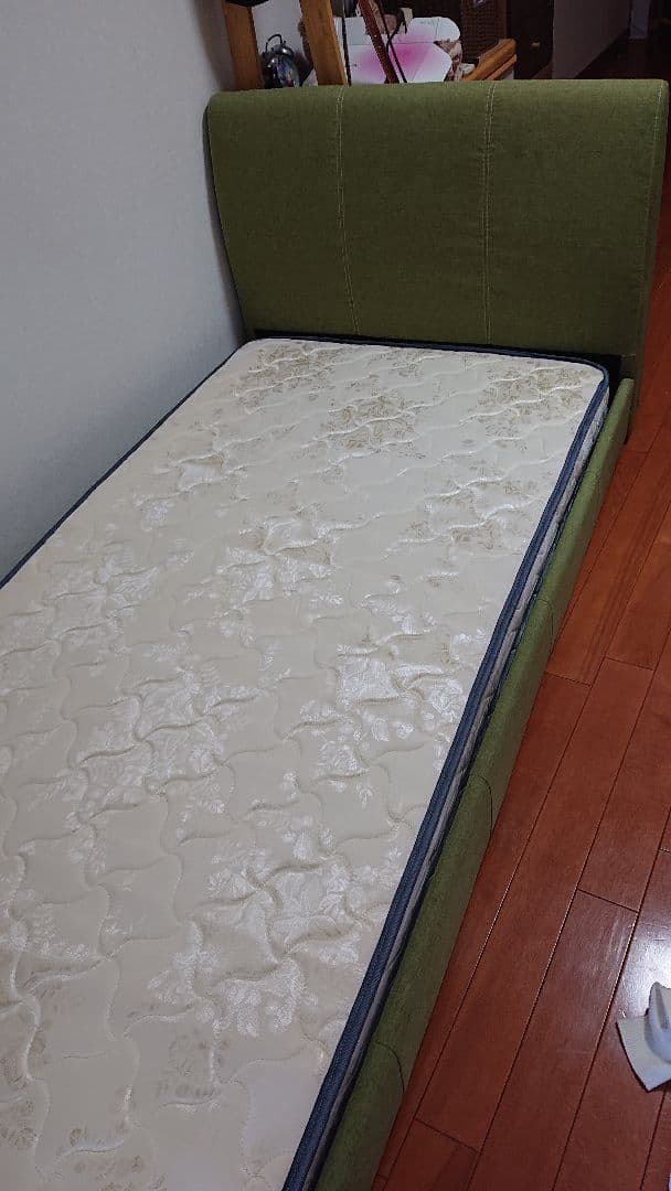 マットレス付き、シングルベッド