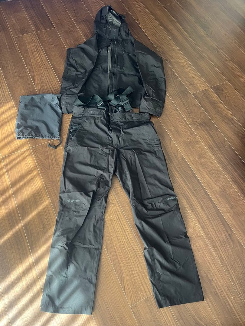 シマノゴアテックスブラック フード付きレインウェアセット　XL