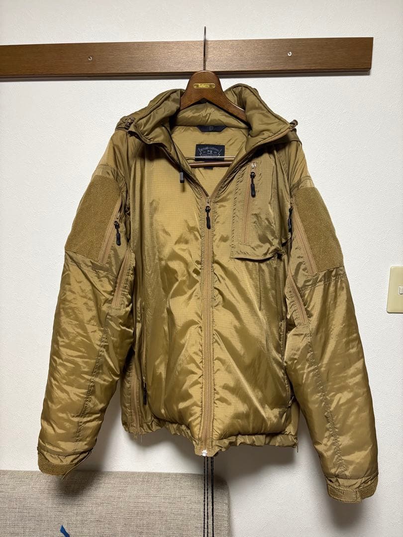 個人装備 BEYOND CLOTHING A7 AXIOS COLD JACKET