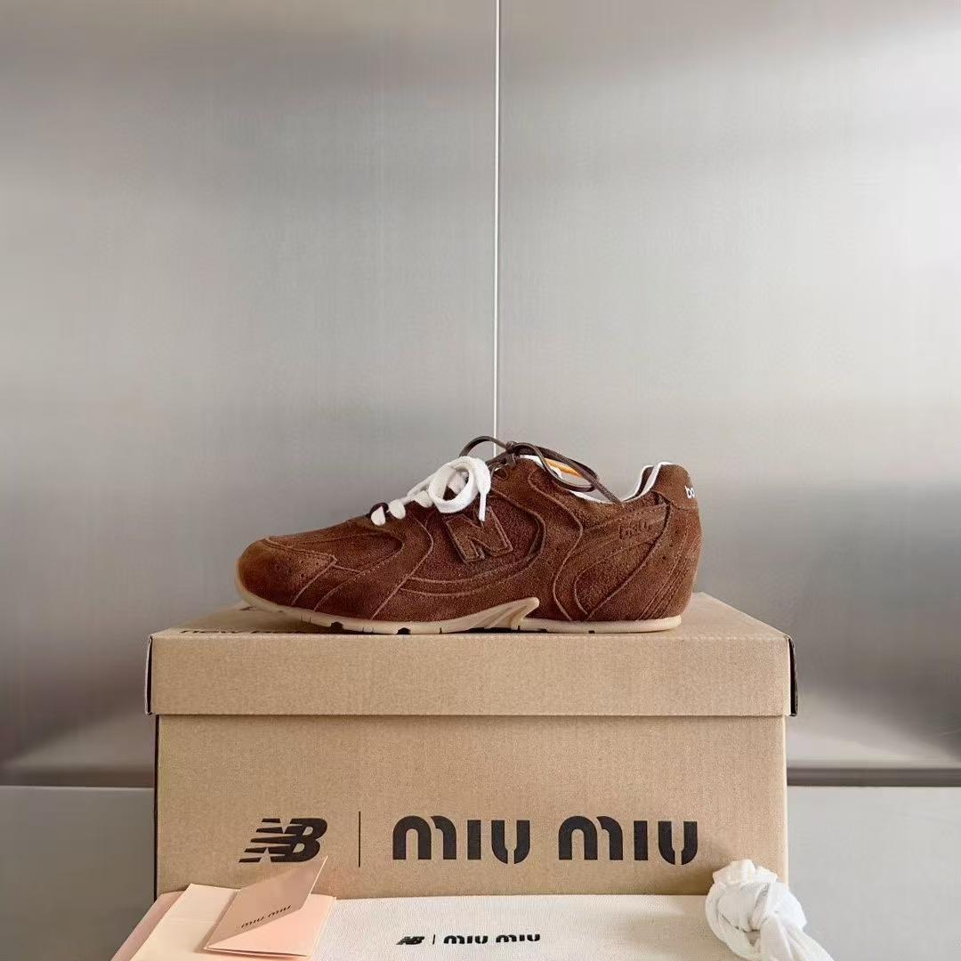 ミュウミュウ ニューバランス 530 23.5