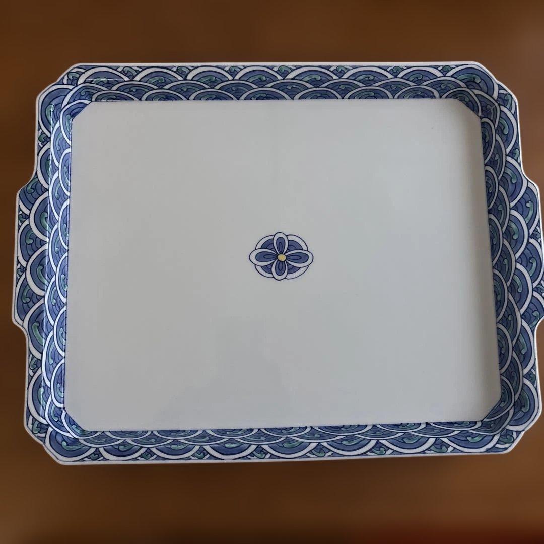 長方形の青と緑の波模様皿