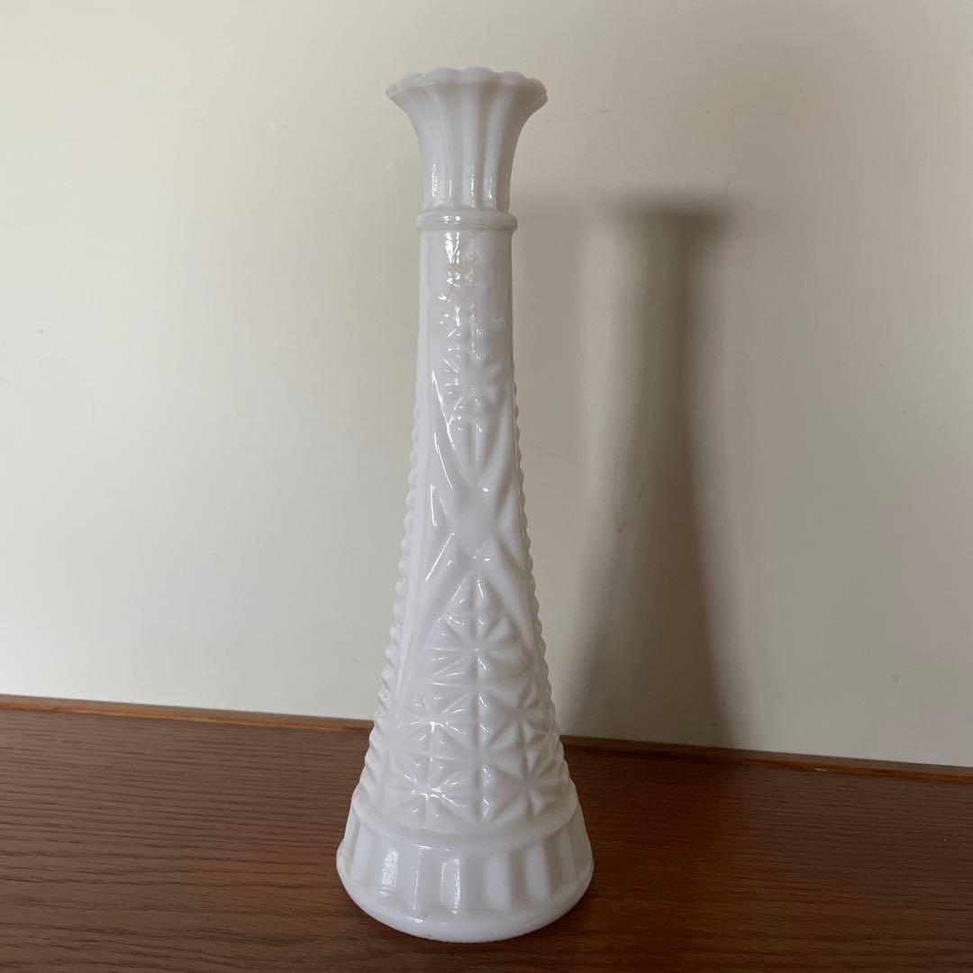 アンティークミルクガラスの花瓶