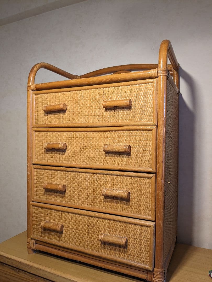 アジアン雑貨　タンス、収納