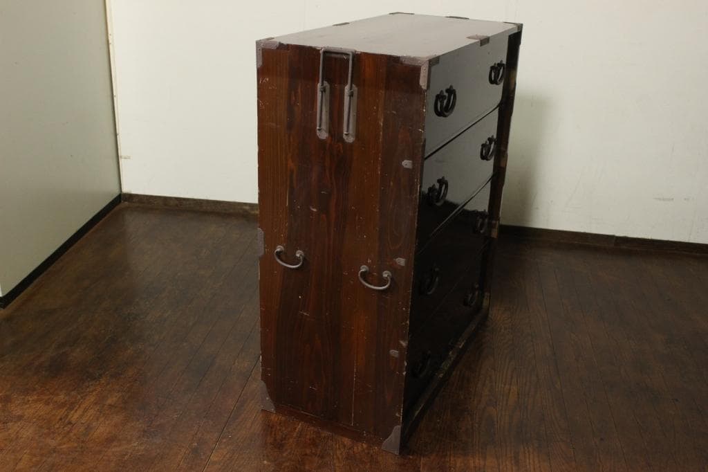 シンプルな四段引出しの時代箪笥 庄内箪笥/チェスト/古家具/古民藝/レトロ