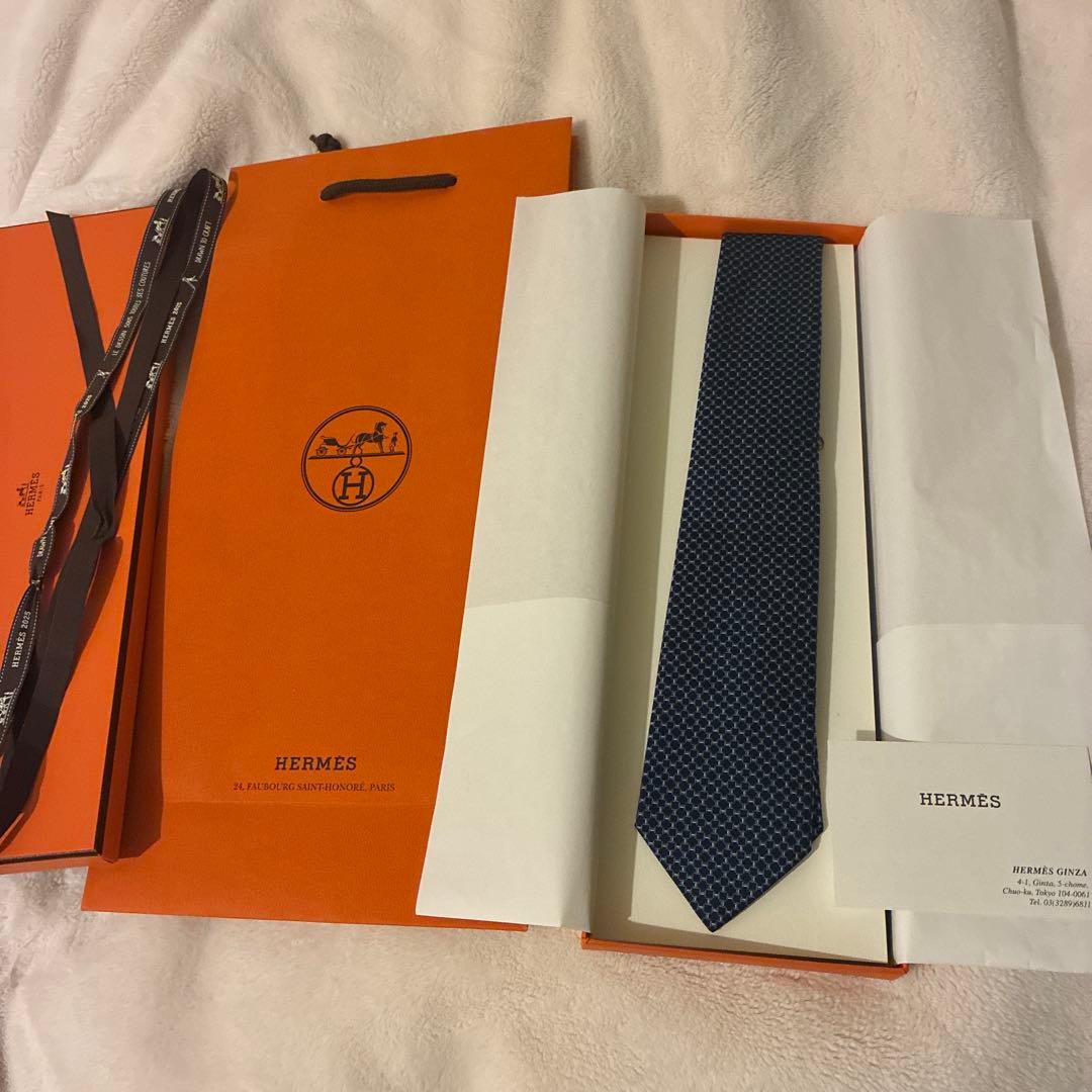 未使用HERMES ネイビー 幾何学模様 ネクタイ