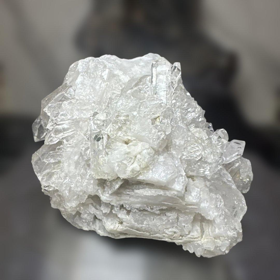 お値打ち　高品質　ブラジル産　水晶クラスター　透明度あり