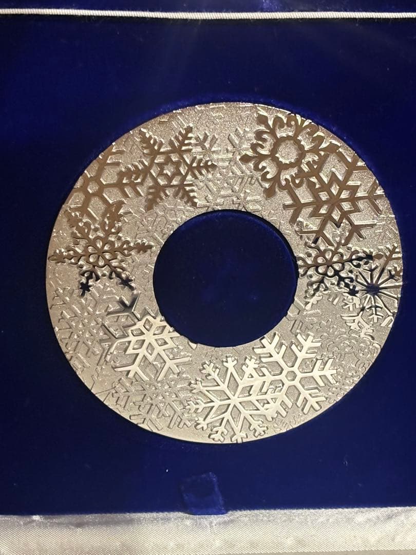 ついてる　雪の結晶 メダル