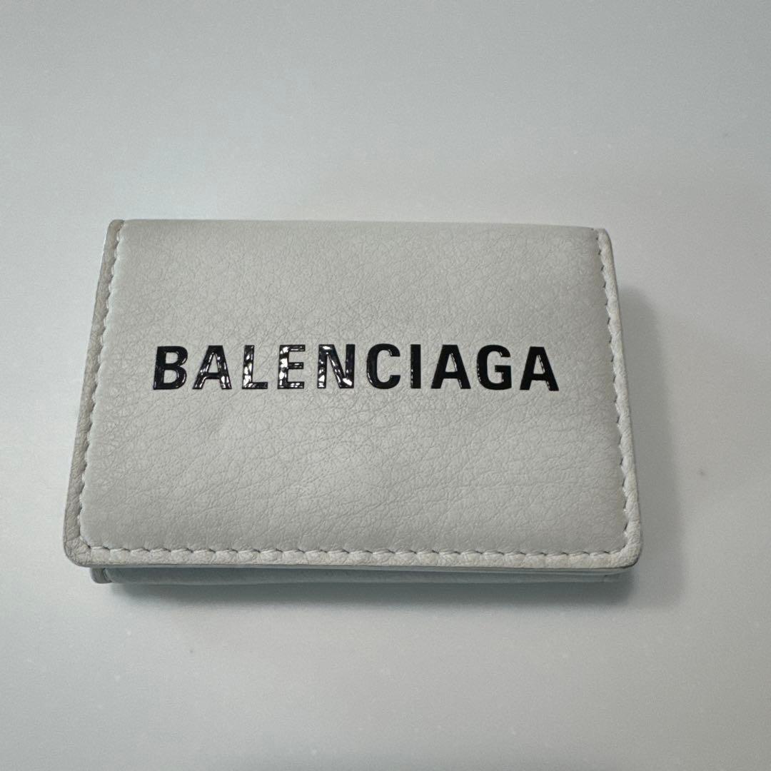 BALENCIAGA ホワイト三つ折り財布　最終値下げ