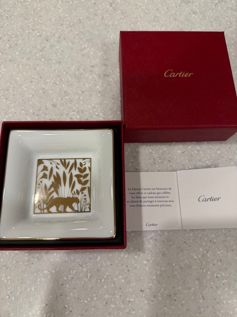 ■新品■未使用■ Cartier カルティエ パンテール お皿 インテリア 食器