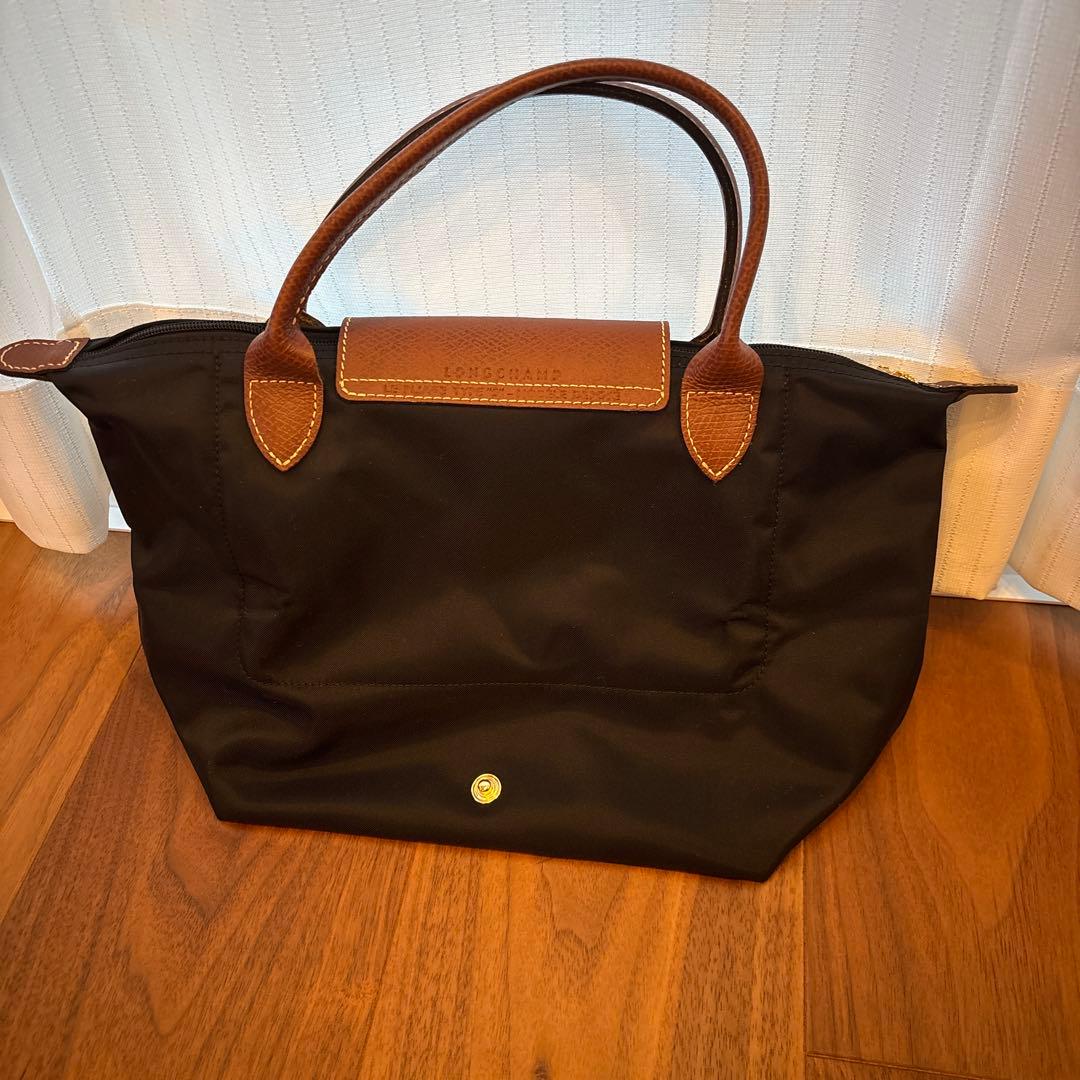 ロンシャン　ナイロン黒トートバッグ レザー持ち手付き