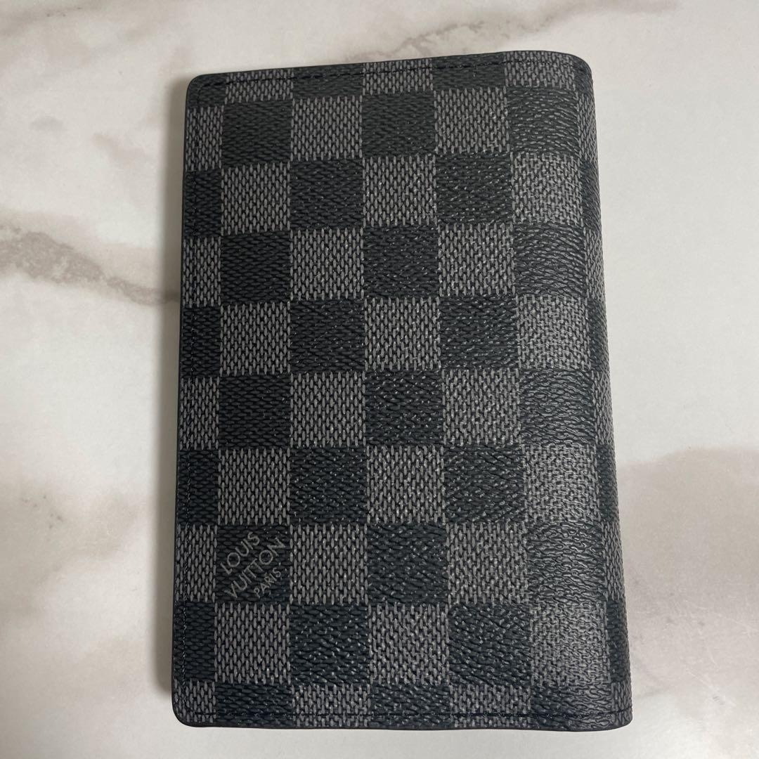 t*i様 LOUIS VUITTON パスポートケース ダミエパターン　未使用