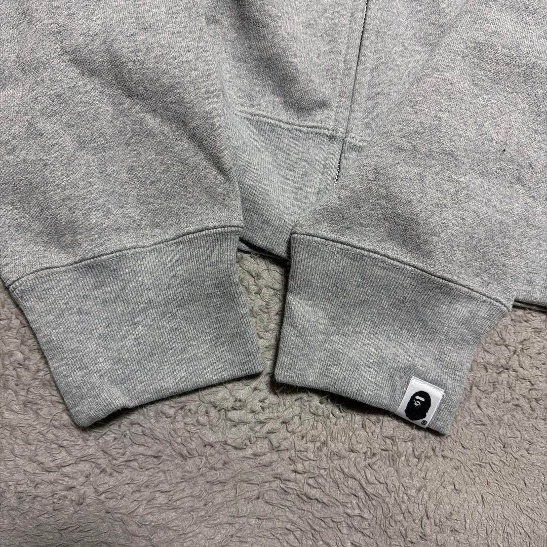 A BATHING APE BAPE undefeated LA限定　パーカー